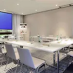 Ibis Centre 3*