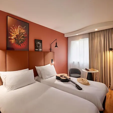 Hotel Ibis Centre 3*