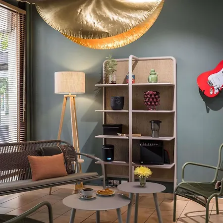 Ibis Centre Hotel 3*