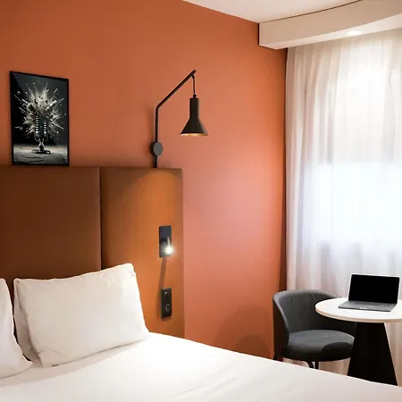 Hotel Ibis Centre 3*
