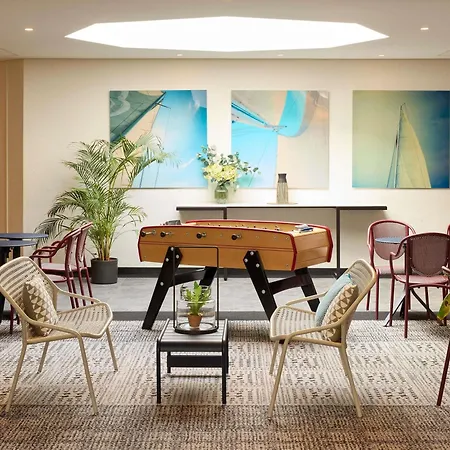 Ibis Centre 3*