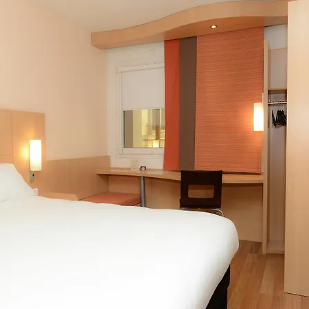 Szálloda Ibis Port De Plaisance 3*
